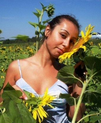 Возможно, я могу исполнить все твои мечты и фантазии!
💋 Я готова предложить тебе незабываемые эмоции и удовольствие на самом высоком уровне. Мои услуги могут включать классический секс, оральный секс, ролевые игры, стриптиз и многое другое.
💞 Не бойся рассказать мне свои секретные желания, ведь я всегда открыта для экспериментов и новых приключений! Моя естественная сексуальность и изящная внешность не оставят тебя равнодушным.
🌟 У меня также есть отличные отзывы от довольных клиентов, которые гарантируют мою надежность и профессионализм. Ты можешь увидеть мои фотографии, чтобы понять мою красоту и соблазнительность.
💃 Если ты ищешь невероятные впечатления и незабываемое время, то смело свяжись со мной. В моей компании ты точно не пожалеешь об этом! Жду тебя в Москве, чтобы ты мог познать мои магические ласки и ощутить настоящий кайф. Вера